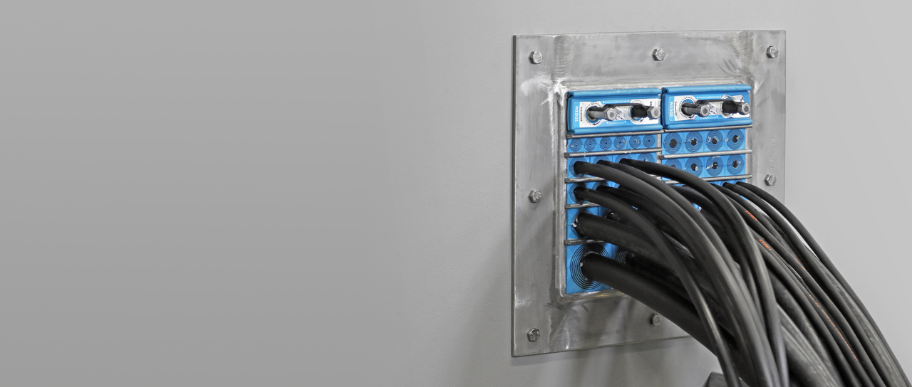 Zertifizierte abgedichtete Kabeldurchführung