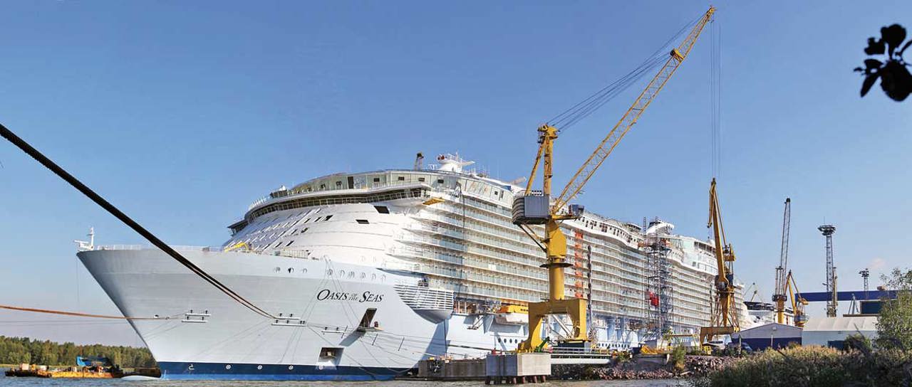 Passaggi per cavi e tubi per le navi da crociera e traghetti