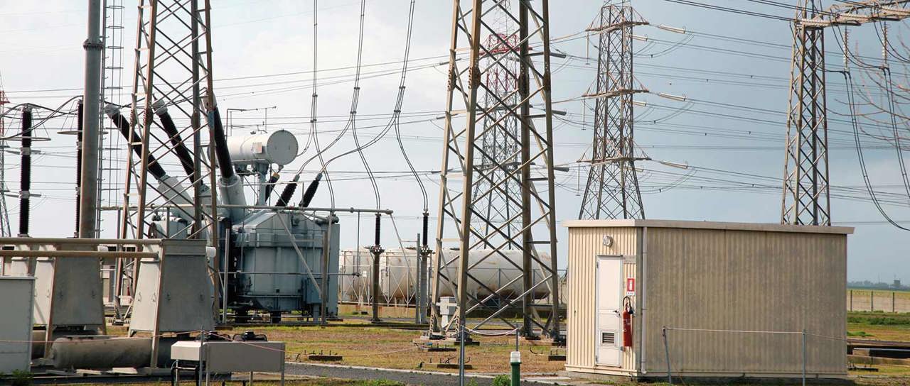 배전을 위한 인입구 씰