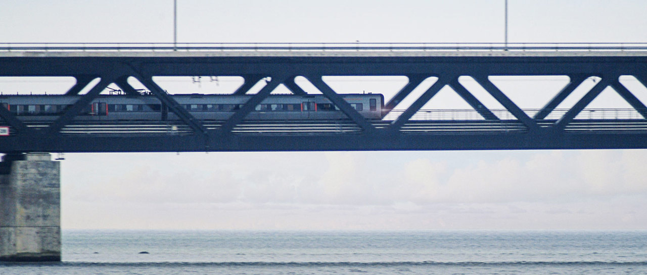 線路沿いの設備機器を保護する方法